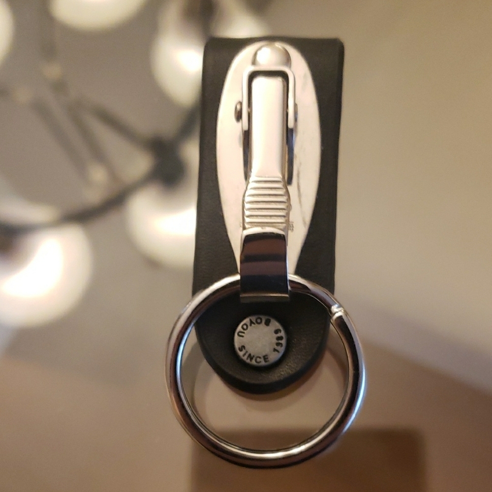 Black and Silver Keychain To Much Discount In Price